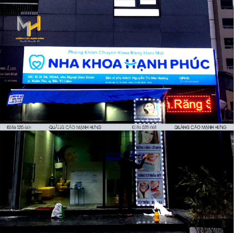 Mẫu biển quảng cáo hộp đèn